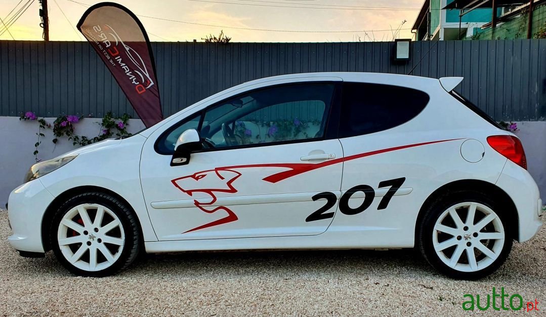 2010' Peugeot 207 photo #2