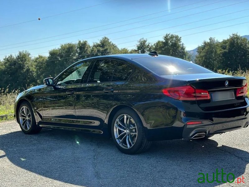 2019' BMW 530 photo #2