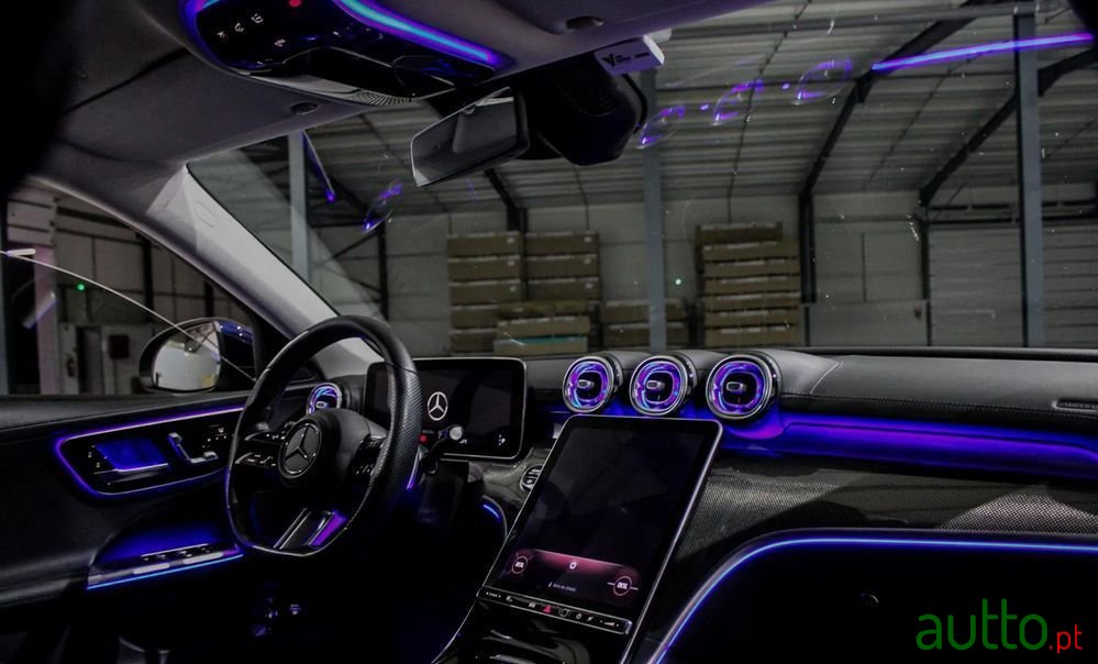 2022' Mercedes-Benz Classe C photo #5