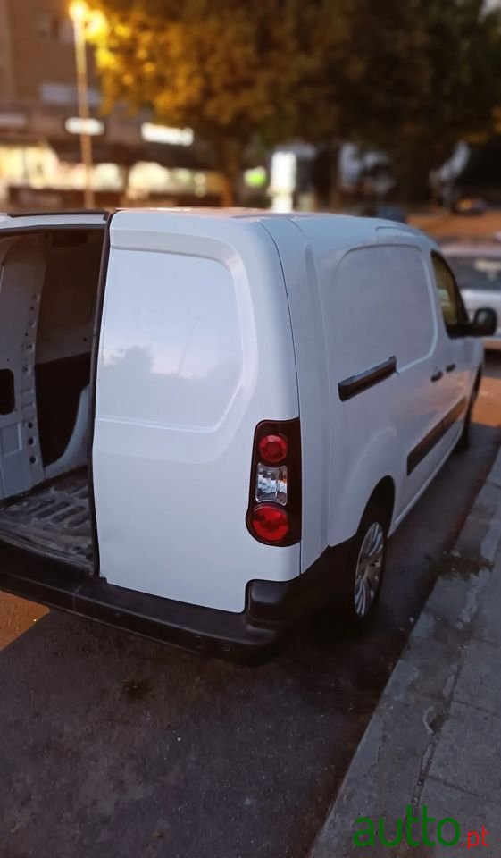 2017' Citroen Berlingo 1.6 Bluehdi Feel Etg6 photo #3