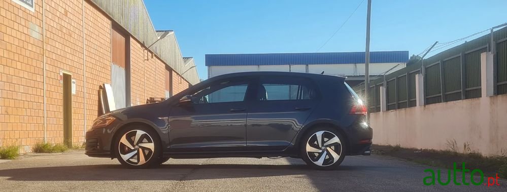 2018' Volkswagen Golf 2.0 Tsi Gti Dsg photo #1