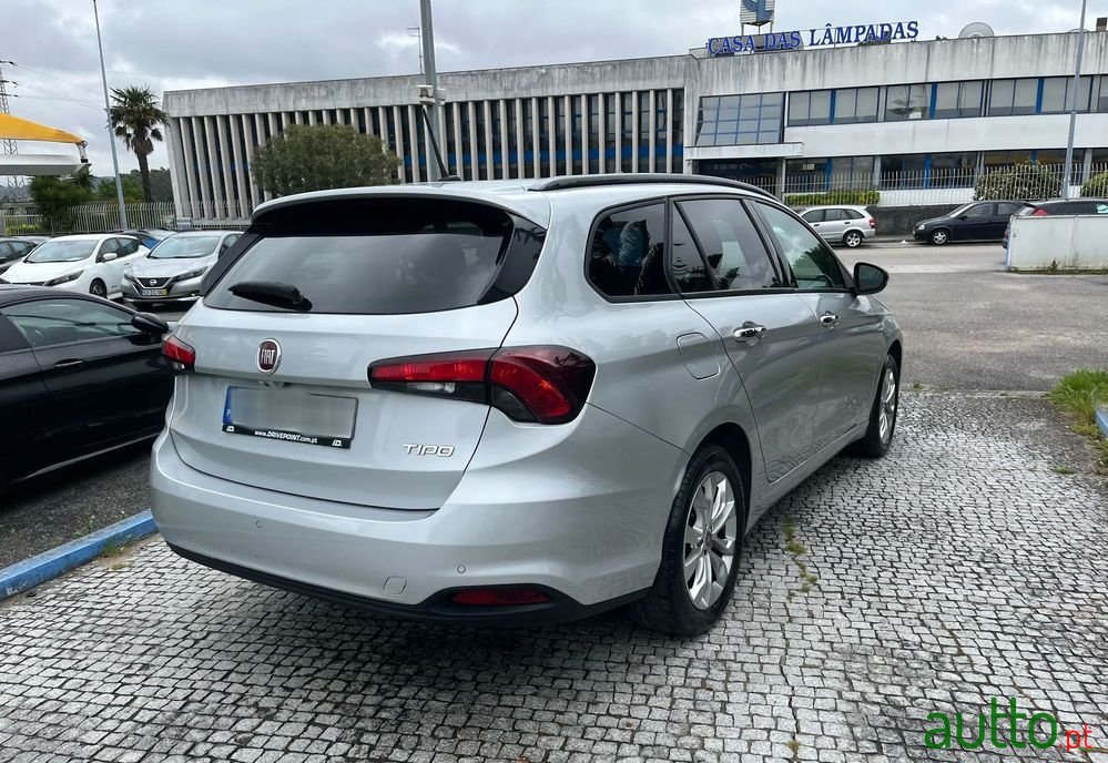 2020' Fiat Tipo Station Wagon photo #6