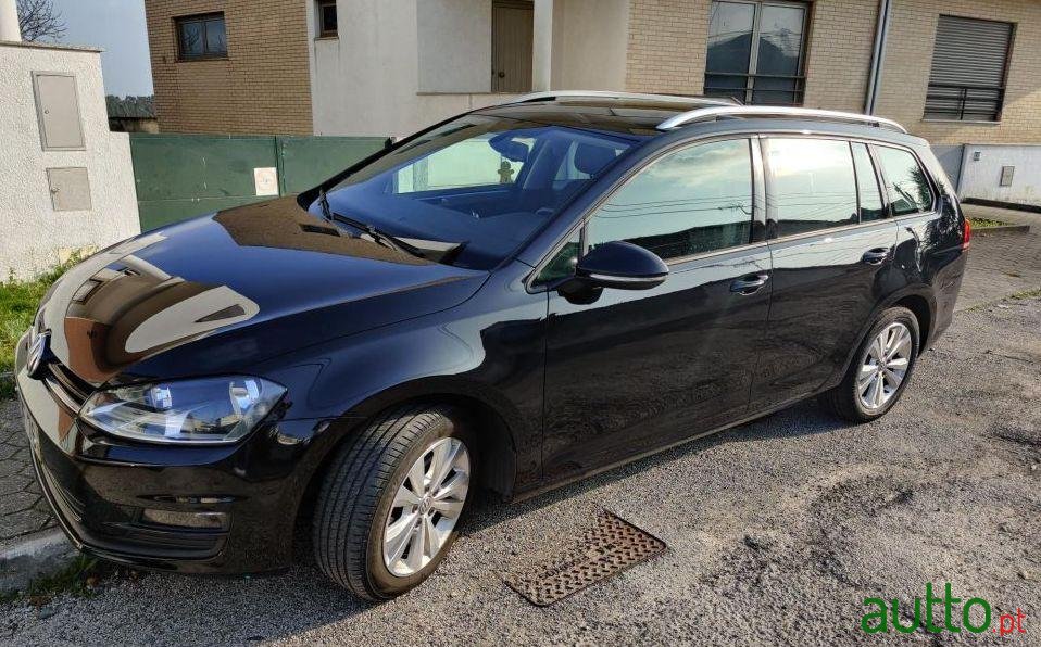 2015' Volkswagen Golf Variant photo #1