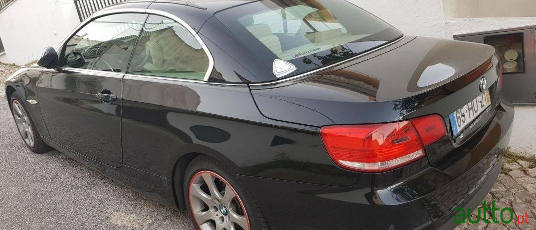 2009' BMW 320 Cabrio photo #1