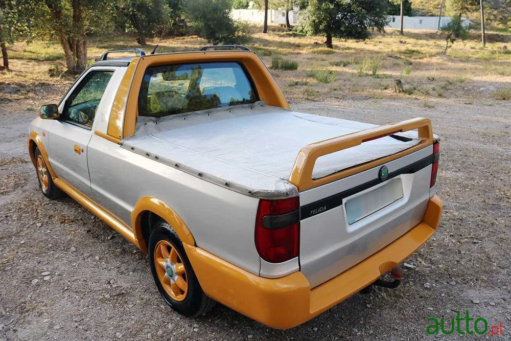 2000' Skoda Pickup photo #5