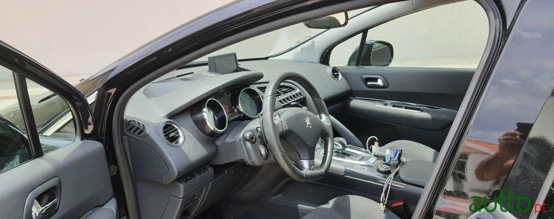 2013' Peugeot 3008 photo #6