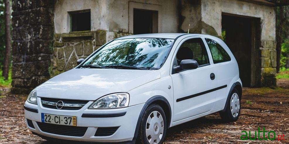 2006' Opel Corsa photo #1