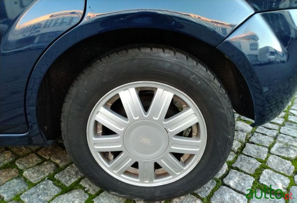 2003' Ford Fiesta photo #6