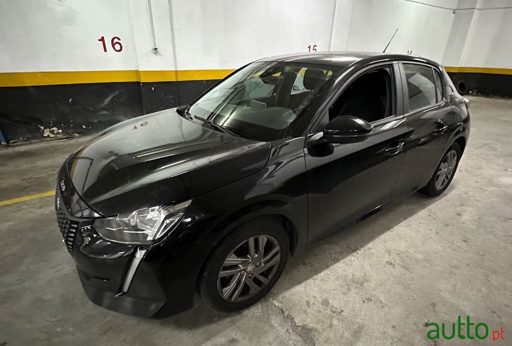 2020' Peugeot 208 photo #2