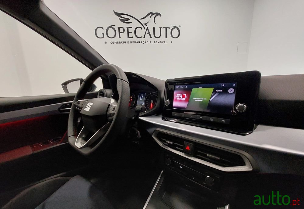 2022' SEAT Arona 1.0 Tsi Fr photo #5