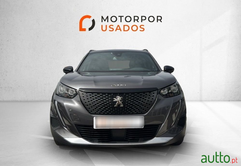 2023' Peugeot 2008 photo #2