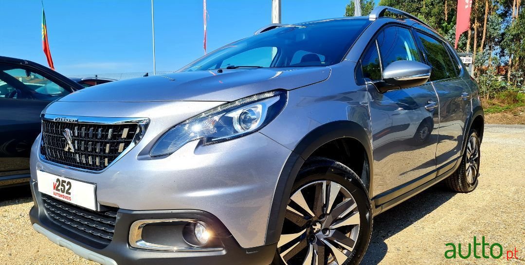 2018' Peugeot 2008 photo #3