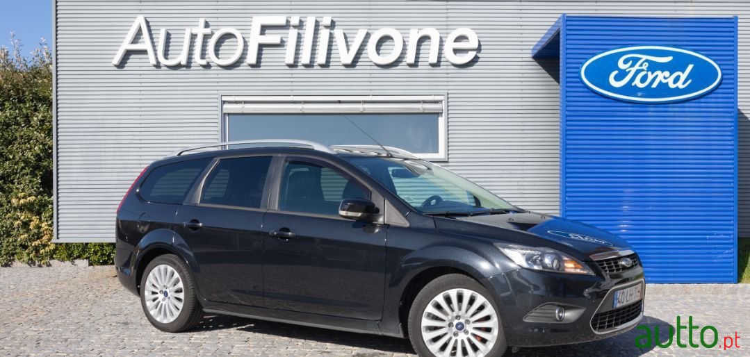 2011' Ford Focus Sw photo #1