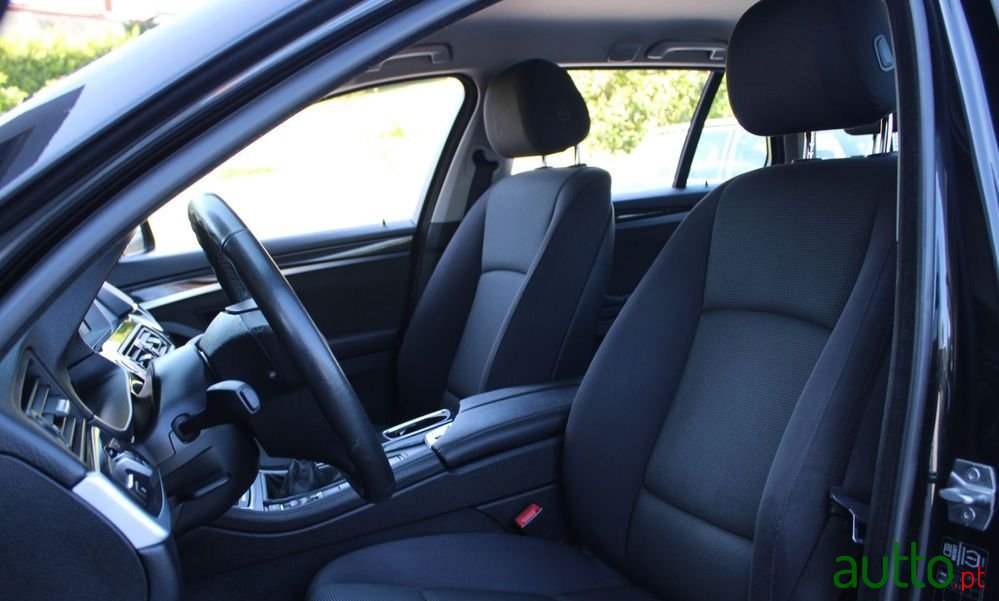 2013' BMW Série 5 D Line Luxury photo #5