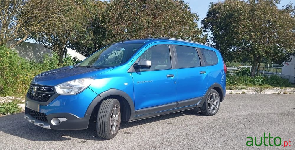 2018' Dacia Lodgy photo #1