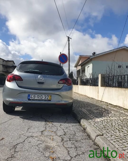 2016' Opel Astra photo #5