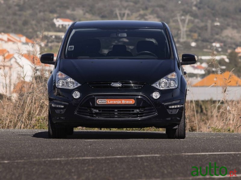 2014' Ford S-Max photo #2