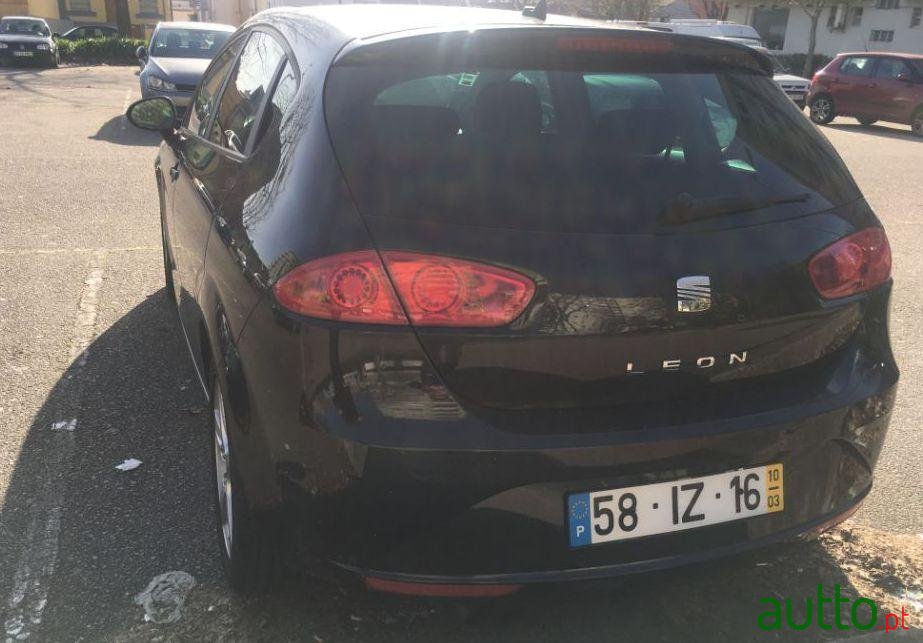 2010' SEAT Leon 1.4 125 Cv photo #2