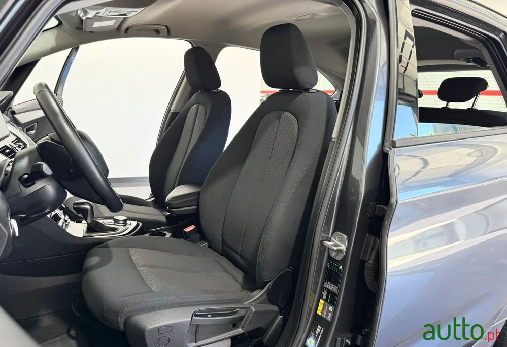 2020' BMW Série 2 Advantage photo #6