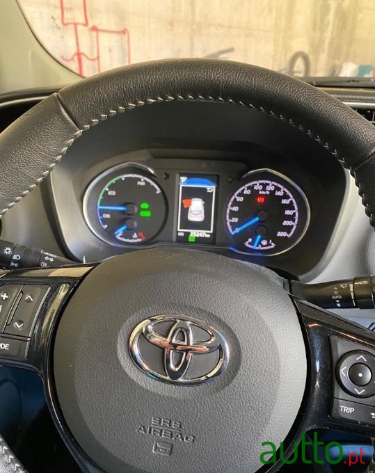 2019' Toyota Yaris photo #3