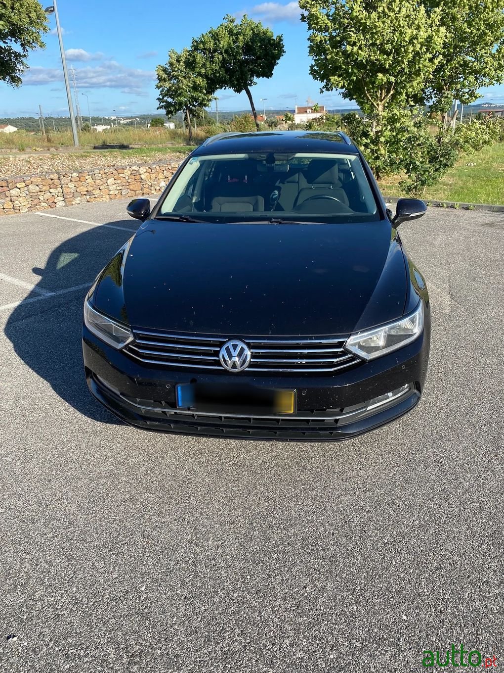 2015' Volkswagen Passat photo #1