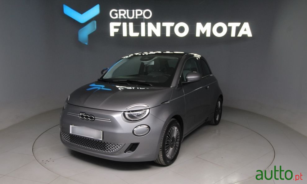 2022' Fiat 500e Icon photo #5