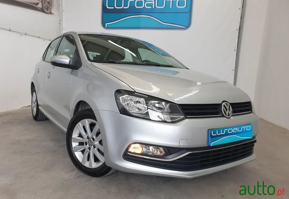 2016' Volkswagen Polo photo #3