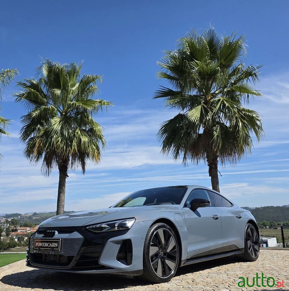2023' Audi e-tron GT photo #2