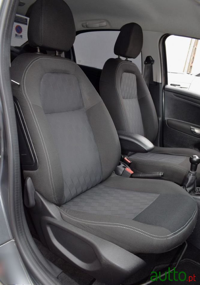 2013' Citroen C-Elysee photo #5