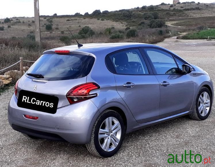 2019' Peugeot 208 photo #4