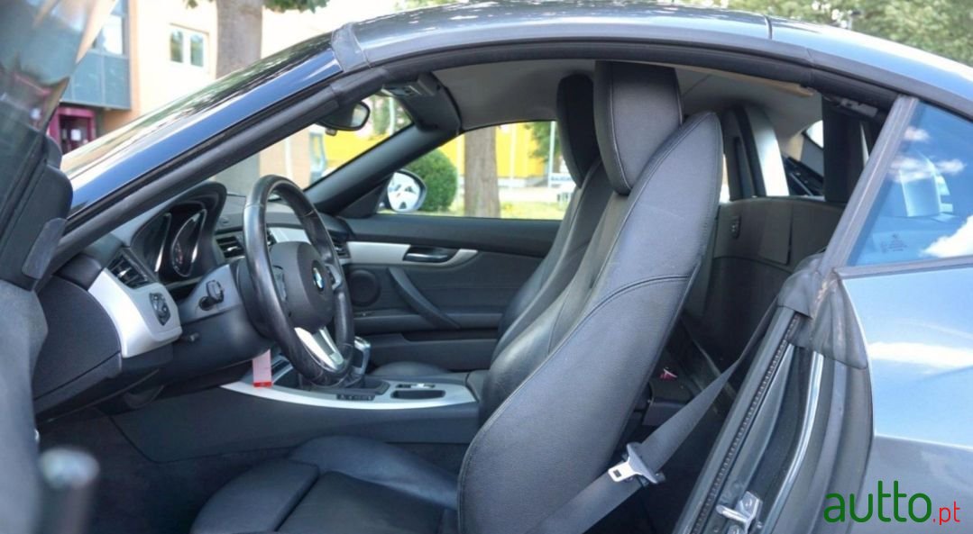 2013' BMW Z4 photo #6