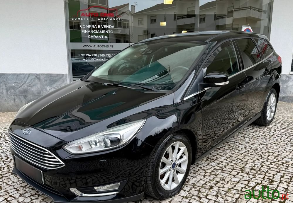 2015' Ford Focus Sw photo #1