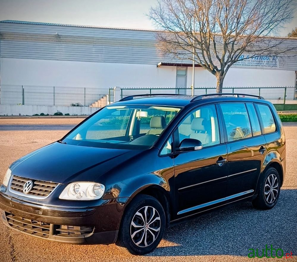 2006' Volkswagen Touran 1.4 Tsi Trendline 5L photo #1