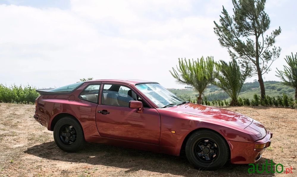 1982' Porsche 944 photo #3