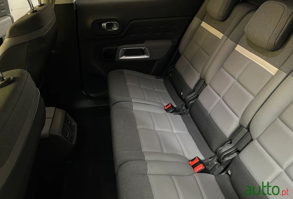 2019' Citroen C5 Aircross photo #6