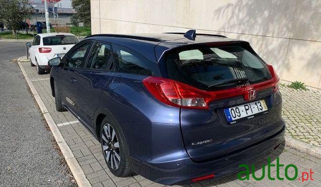 2014' Honda Civic Tourer photo #4