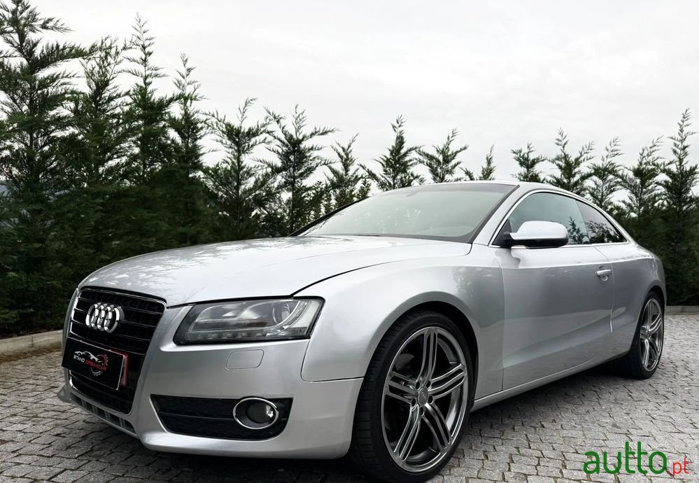 2011' Audi A5 2.0 Tdi Sport photo #1