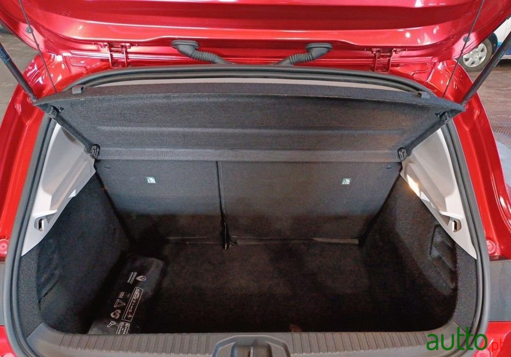 2021' Renault Clio photo #6