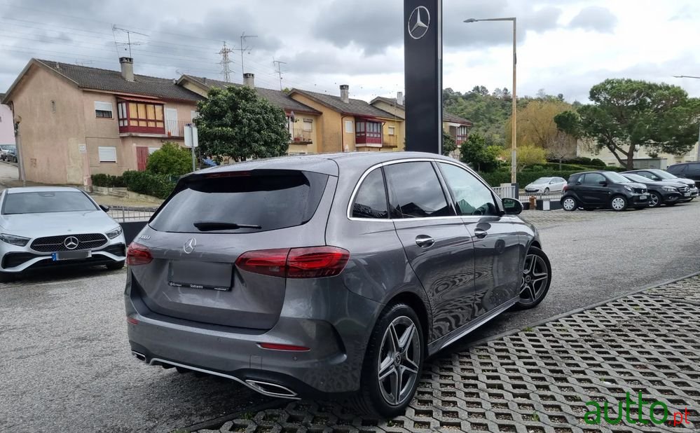 2023' Mercedes-Benz Classe B D Amg Line Aut. photo #4