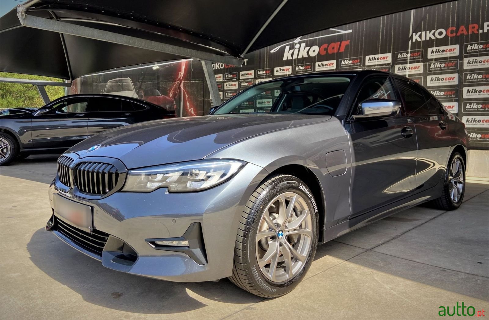 2021' BMW 330 photo #3