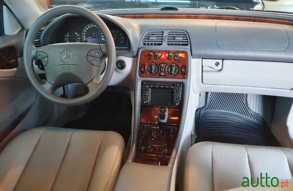 2001' Mercedes-Benz Clk-200 photo #1