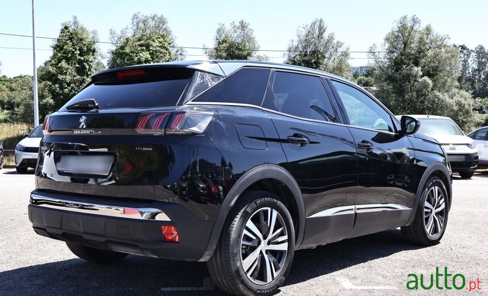2024' Peugeot 3008 photo #2