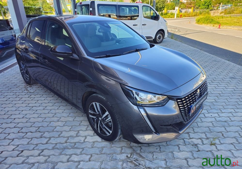 2023' Peugeot 208 photo #3