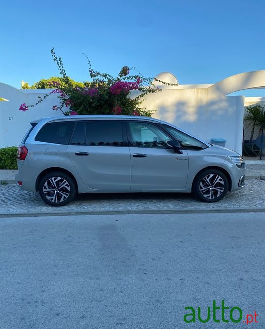 2018' Citroen Grand C4 Spacetourer photo #4