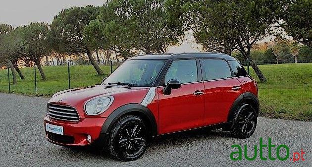 2013' MINI Countryman Cooper D photo #3