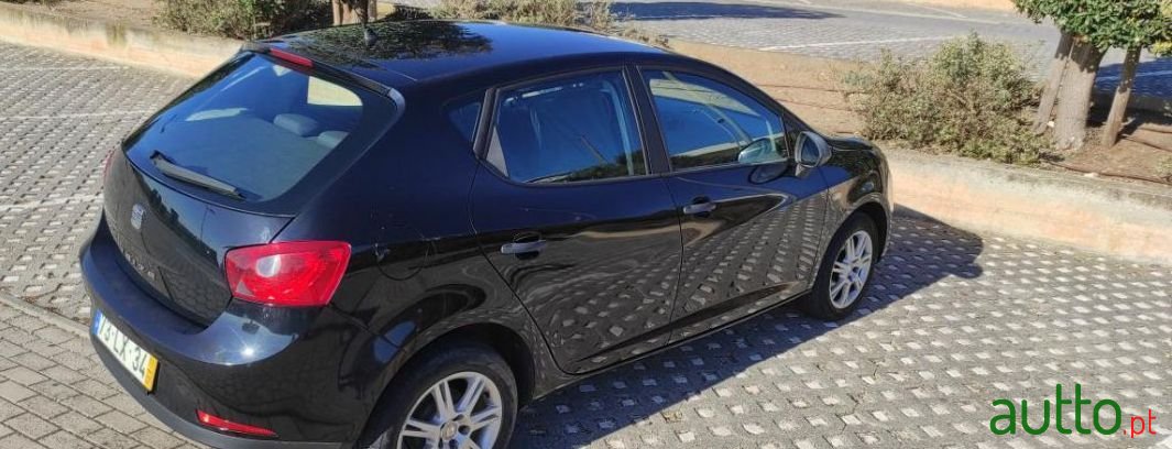 2011' SEAT Ibiza photo #1