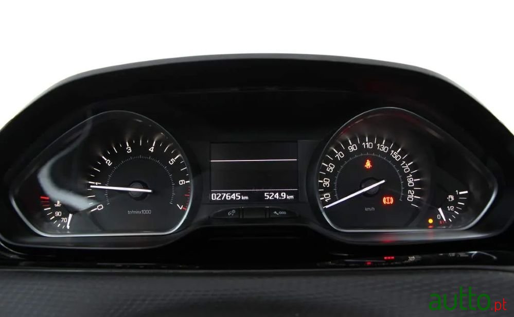 2018' Peugeot 208 photo #6