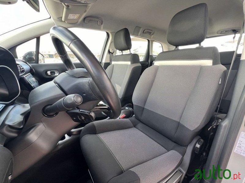 2019' Citroen C3 Aircross photo #3