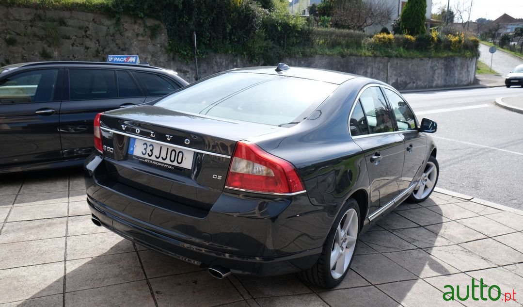 2010' Volvo S80 photo #5