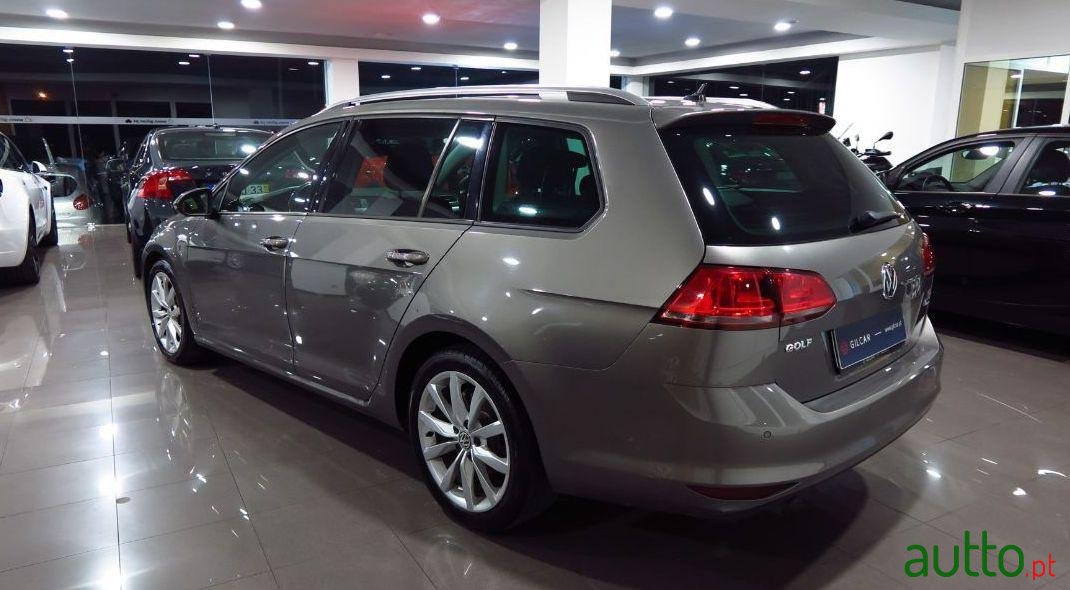 2015' Volkswagen Golf Variant photo #1